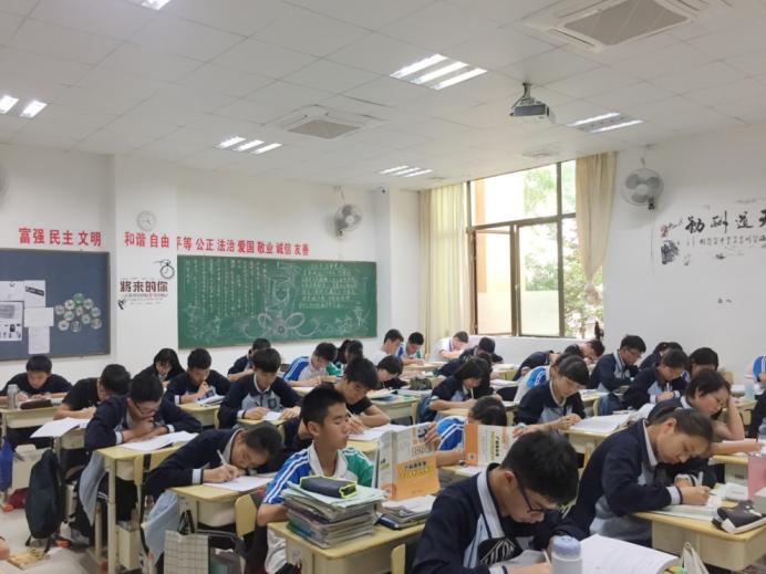 幼儿园大班如何给孩子讲课