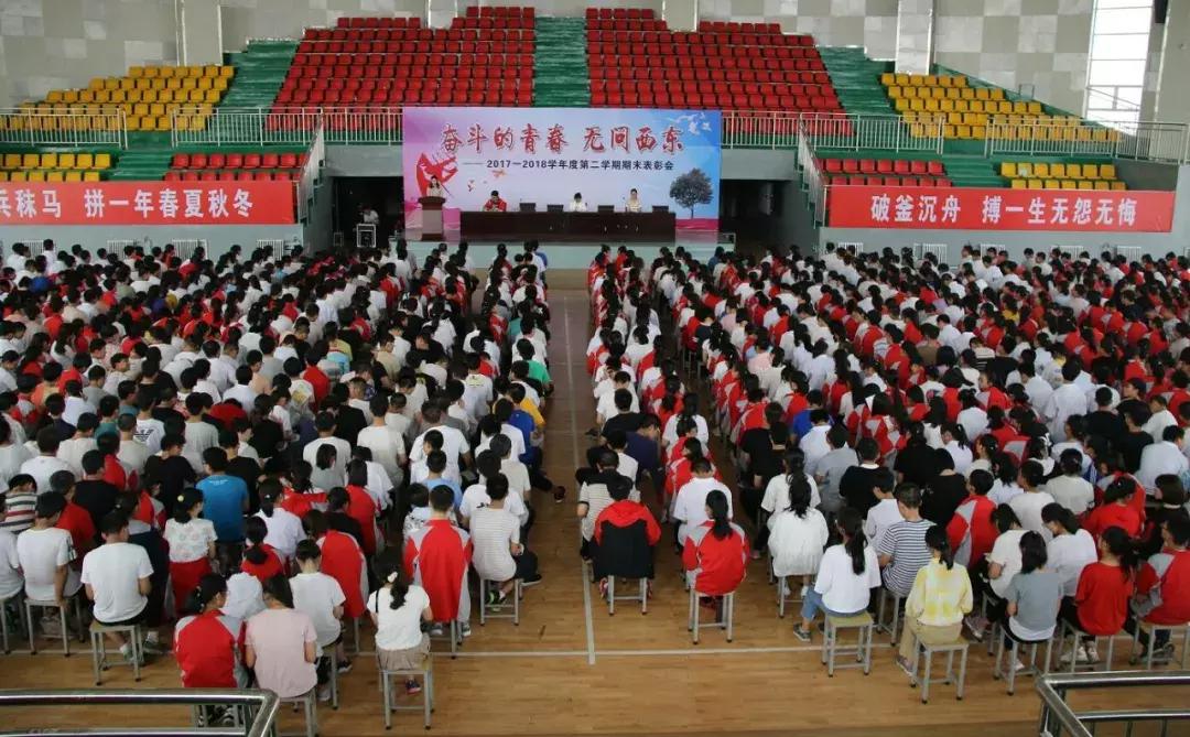 高一应该怎么样学语文(高中语文课本惊现“难读神书”，你绝对读不懂！)