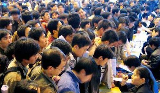 中考落榜怎么选职高(三加二和五年一贯制，你的孩子必须知道的重要区别)