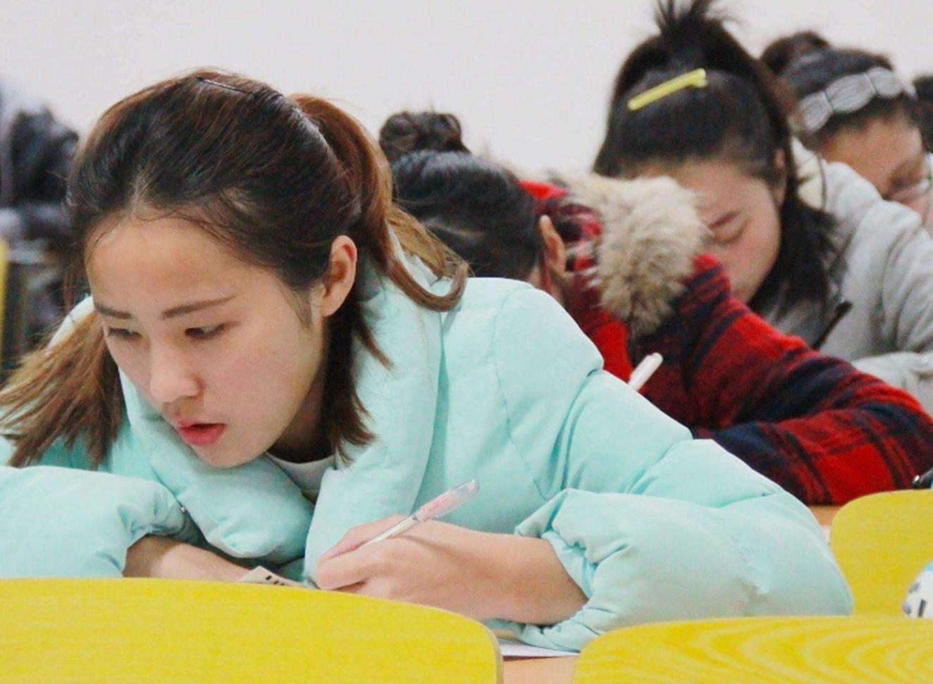 如何在两天内背完政治(高考政治冲刺，三招助力高分！)