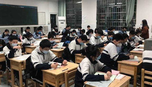 高中历史怎么开窍(历史知识死记硬背没用？绝地逆袭方法揭秘！)