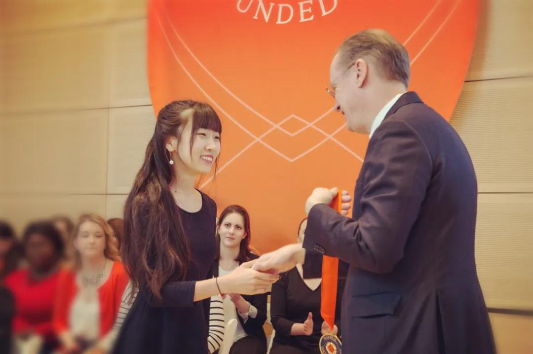 高考后如何录取剑桥英语(揭秘普通人如何一次性通过考上剑桥大学！)