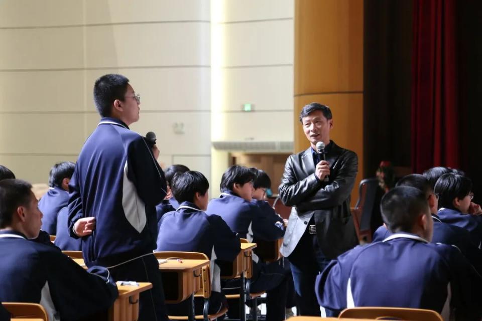 语文平时怎么提高成绩高中(从语文学渣到120分，全网独家高考逆袭秘籍！)