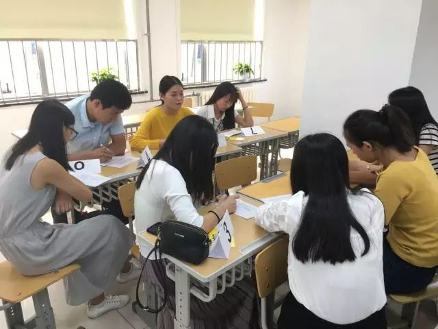 小学英语怎么达到初中水平(小学英语突破，5%同学达到中考水平！)