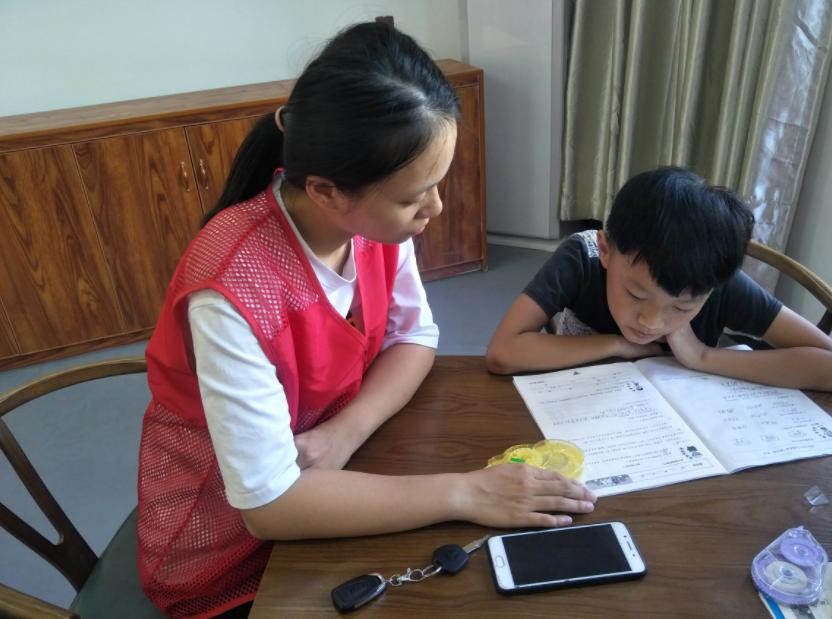 小孩不喜欢学数学怎么教(想让孩子爱做计算题？这个方法能解决！)