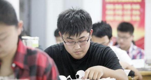 怎么把初中物理提高(初二物理成绩提升秘籍，三步走，绝不会再挂科！)