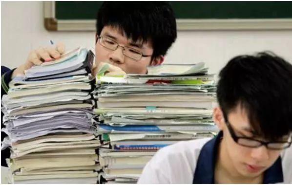 高中如何提高政治选择题(政治选择题必备：双重判定法轻松拿满分！)