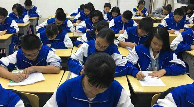 初中还不喜欢数学怎么办(揭秘初三数学零基础的惊人转变策略！)