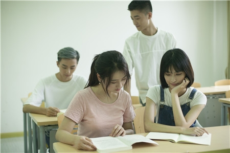 高考最后40天英语如何做(最后40天，高考英语惊人提分秘诀，轻松突破130分大关！)