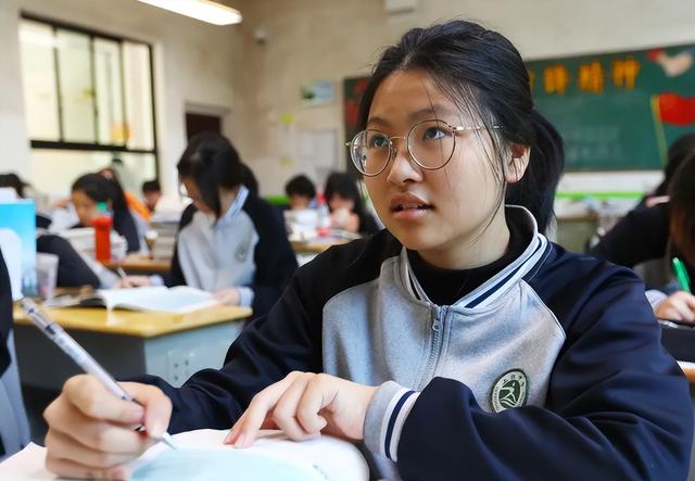 数学认真学为什么没效果(数学学习不上进？揭秘背后真相与突破策略！)