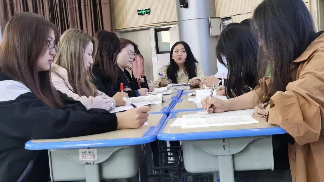 高三第一轮学生怎么学语文(一轮复习攻略：突破文言诗词与语法，高效掌握技巧！)