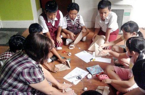 幼儿怎么学英语儿童(【绝妙方法！2-8岁英语启蒙，让孩子像母语一样流利】)
