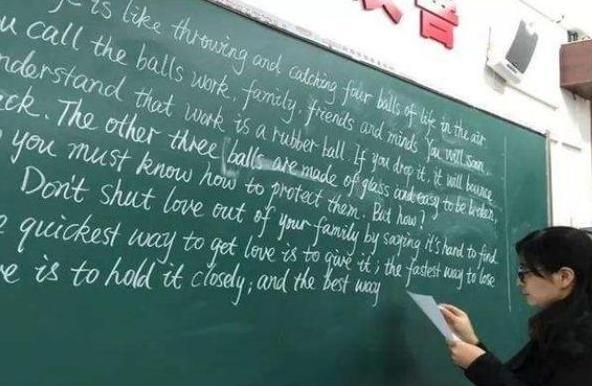 英语中考为什么降分(揭秘高中英语成绩下滑原因，如何提高分数？)