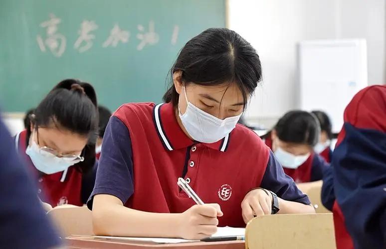 地理作文怎么学高中(地理考试神技巧，绝密备考方法，轻松拿高分！)
