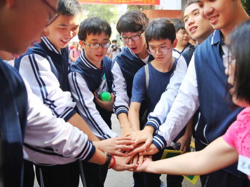 中考学生怎么保护视力英语(中考生防近视，英语护眼法)