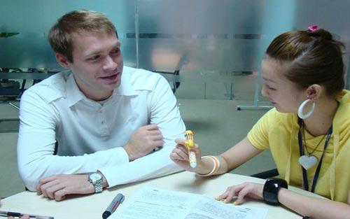 如何提高小学英语口语(小学生英语口语提升攻略)