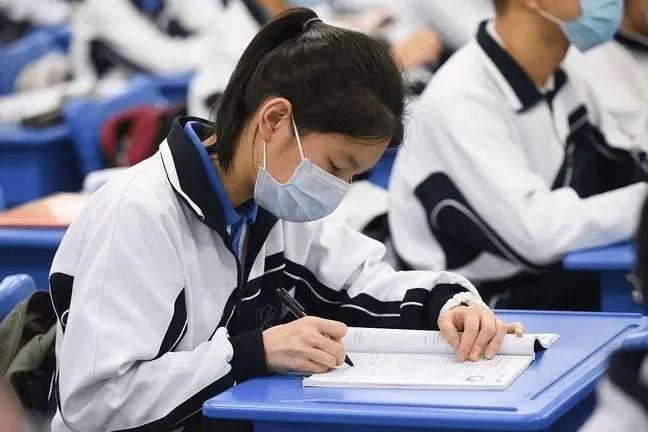 子女怎么才能参加中考考试(子女参加中考攻略)