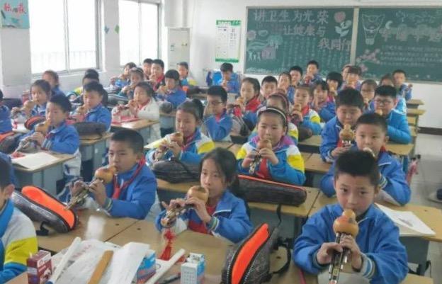 如何进行自我激励(增强自我激励的方法)