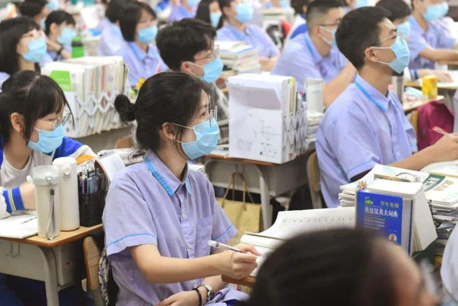 文科尖子生怎么学习的(文科尖子生常用的学习技巧)