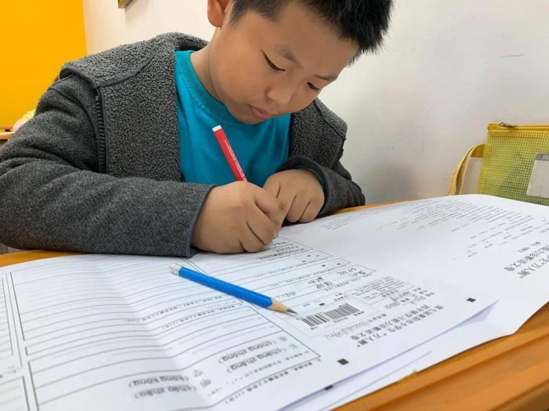 怎么让成绩名列前茅(提升学业成绩的方法)
