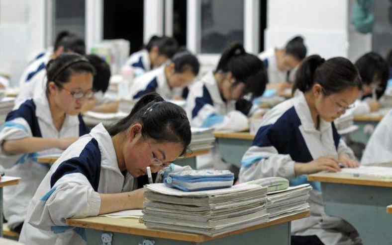初中考不上高中该怎么办(考上高中的建议)