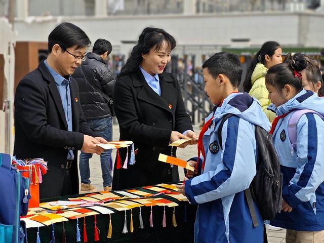 怎么提高语文阅读成绩(提高语文阅读成绩)