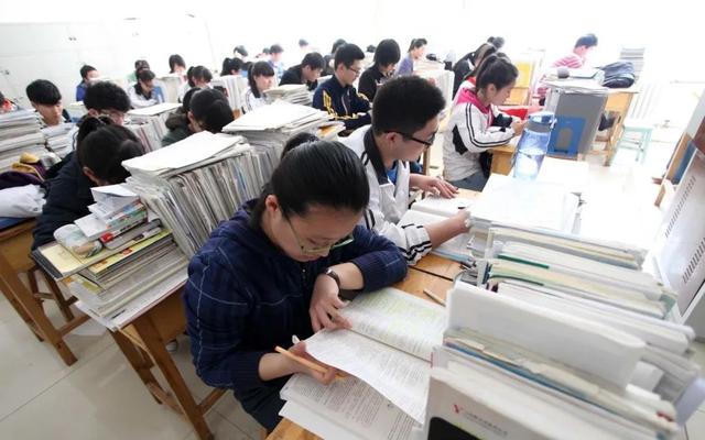 上课如何认真听讲(认真听讲的方法)