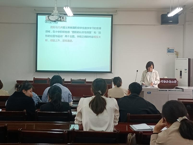 该怎么认真听课(专注和有效地听课的方法)