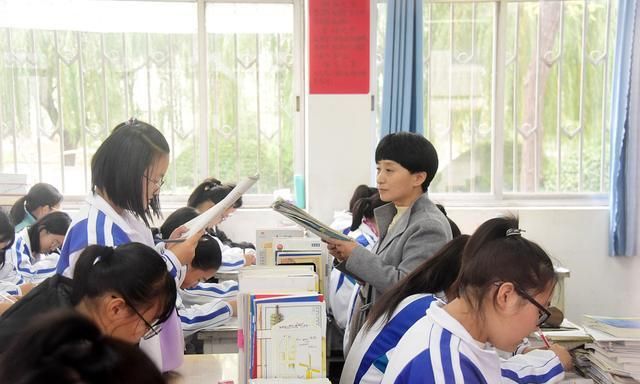 学不会英语怎么办(提高英语水平的方法)