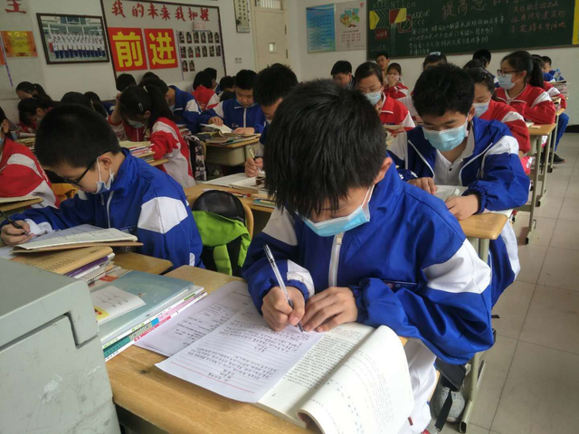 初中生怎么练字(有效练字的技巧)