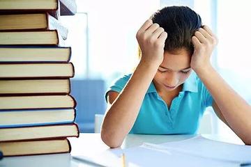 英语怎么掌握写作金句(提高英语写作的策略)