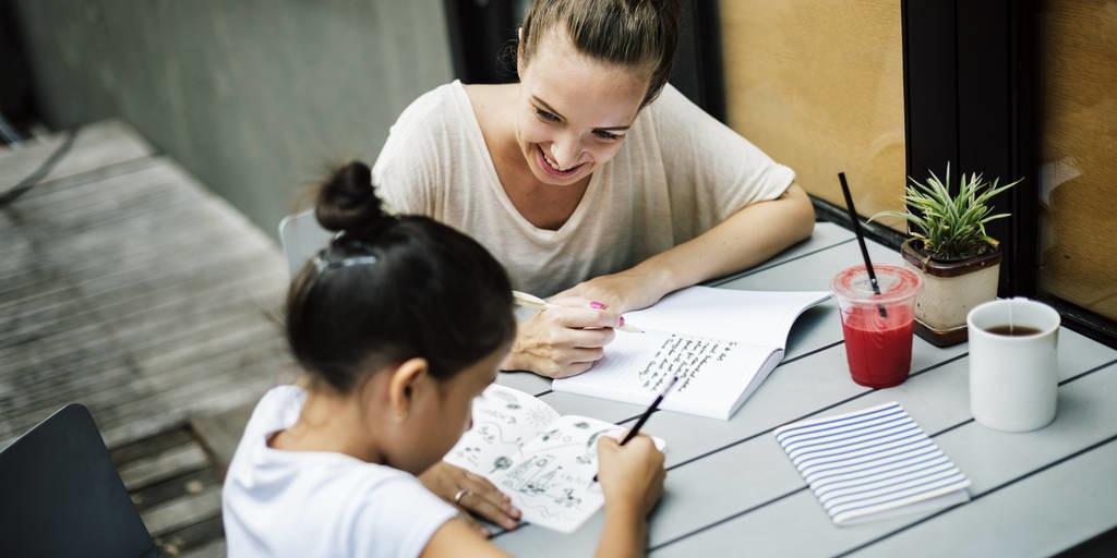 该如何鼓励孩子尝试新事物(尝试新事物的方法)